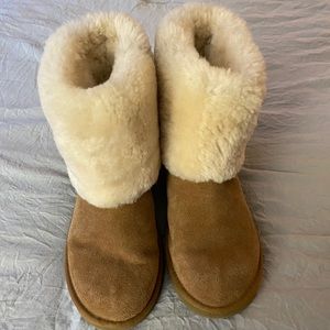 WOMANS UGGS ELLEE BOOTS CHESTNUT NEVER WORN